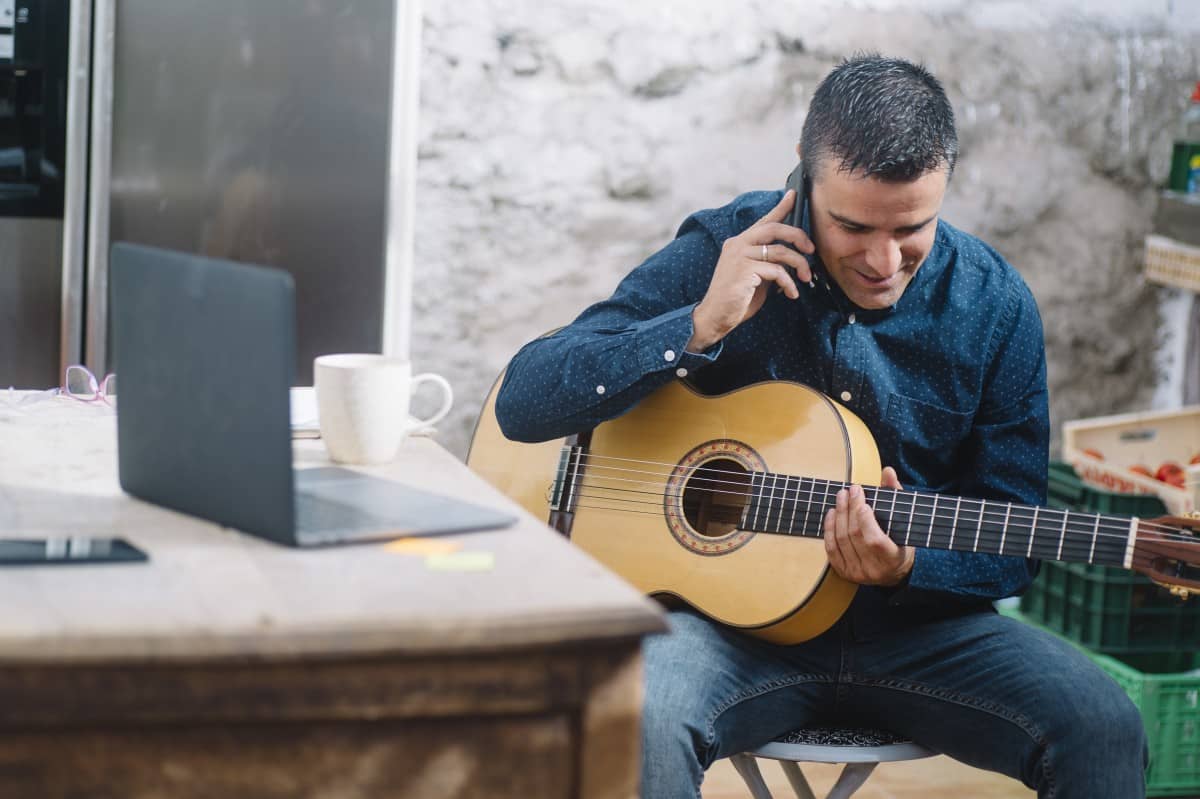 Why Buy From A Classical Guitar Shop Classical Guitar Academy