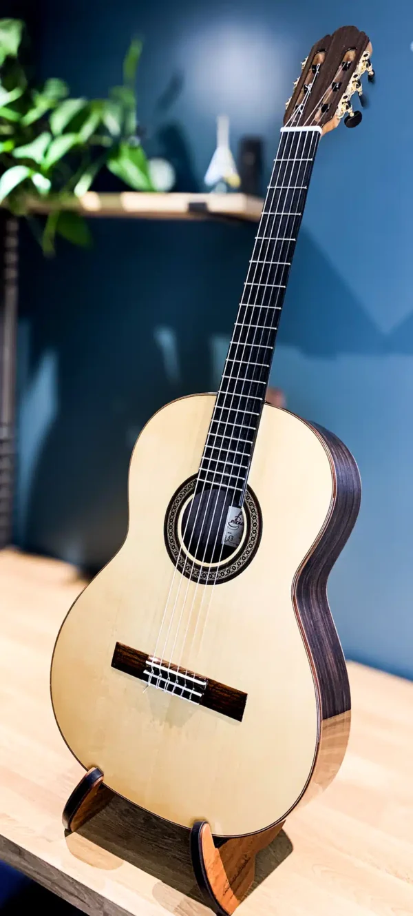 Antonio Picado | Model 53